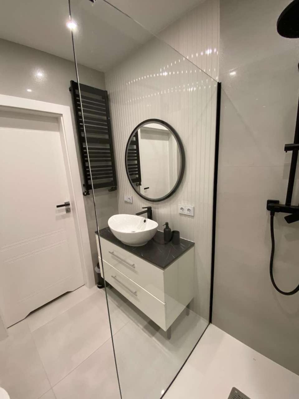 Apartament Nad Wisla Spacerem Do Centrum I Starego Miasta Warschau Exterior foto