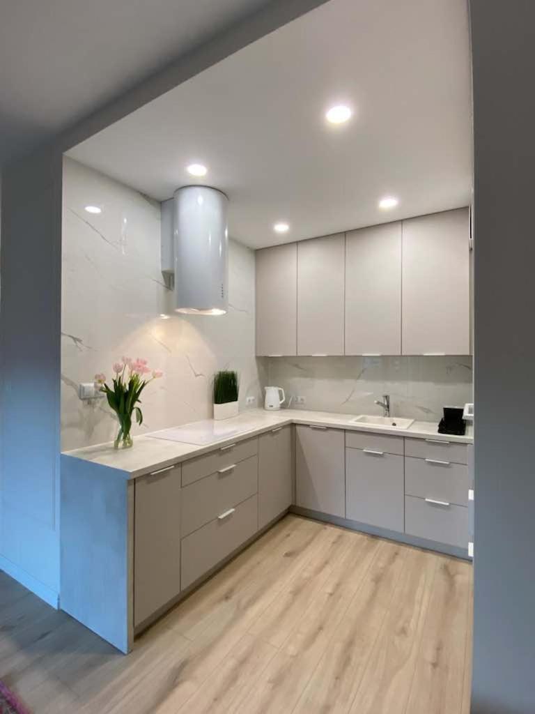 Apartament Nad Wisla Spacerem Do Centrum I Starego Miasta Warschau Exterior foto